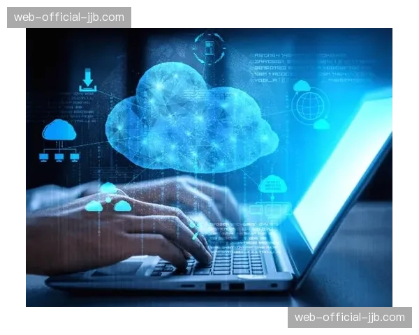 渲染引擎在创新周期内实现云端常驻，为虚拟演播环境提供了极具现场感的支撑