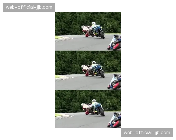 “通讯：业余车手完成‘弗兰德斯之魂’挑战，骑行全部经典鹅卵石山路”