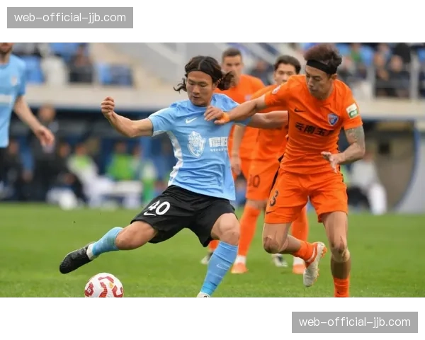 【2026年4月中超联赛·人物·报道前江苏队功勋外援特谢拉现身南京奥体，观看旧主对阵沧州比赛